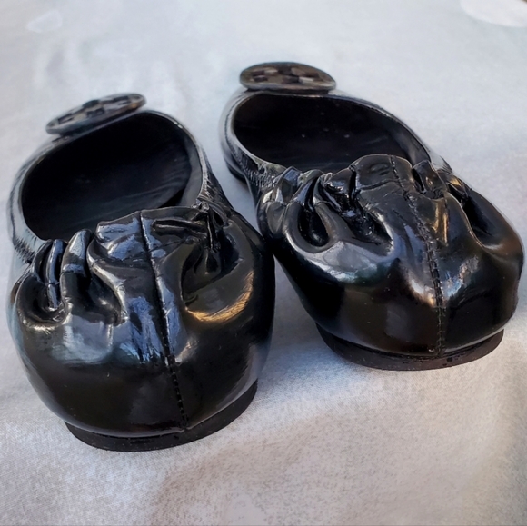 Tory Burch Reva Ballet Flats Black Classic Patent Leather Shoes Size 6.5 - Picture 5 of 10